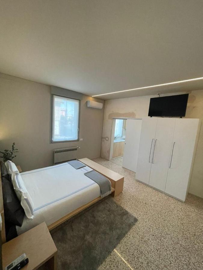 La Mirage Apartment Desenzano del Garda Exterior photo